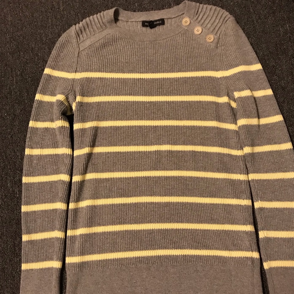 Banana Republic Women’s Sweater
